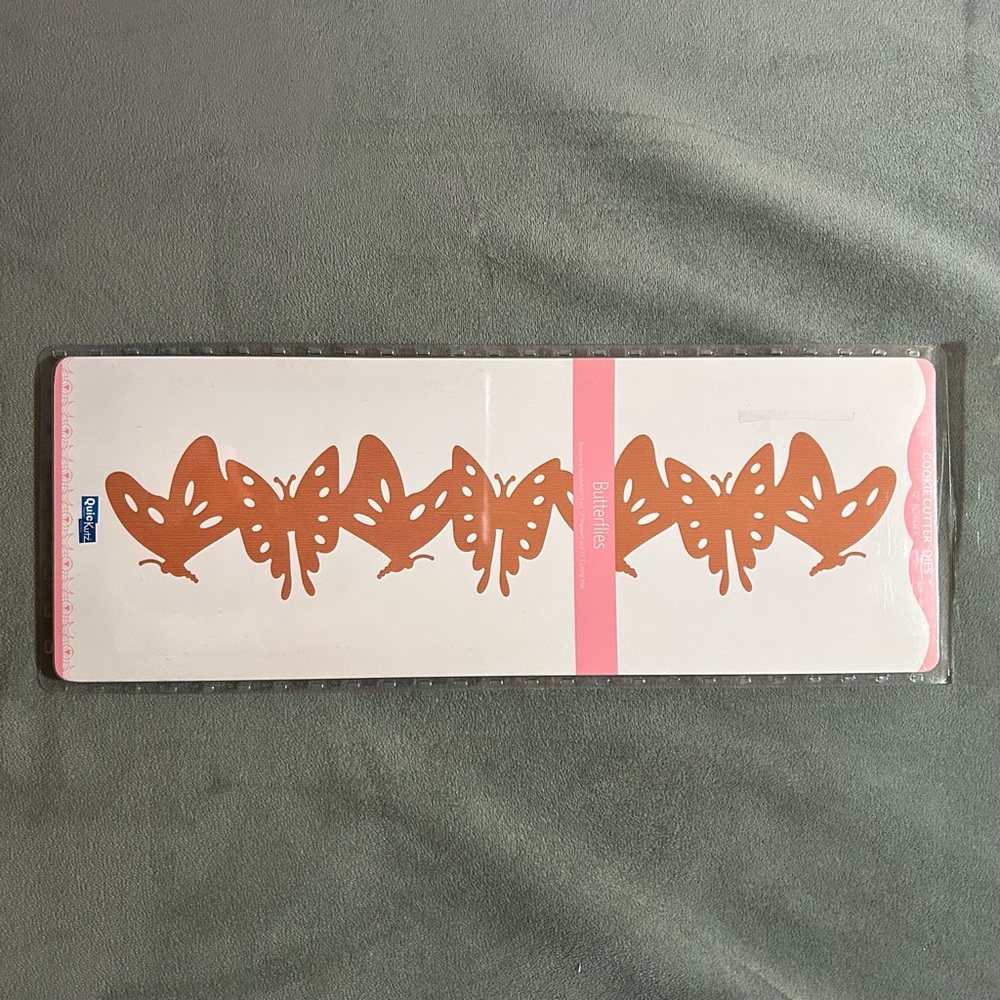 Quickutz 12” border die - BUTTERFLIES
